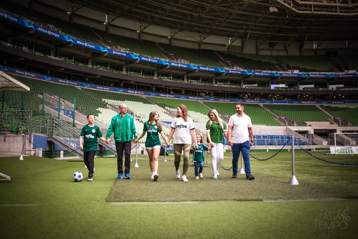 ensaio allianz parque, ensaio no estadio, ensaio pre festa, ensaio de debutante palmeirense, ensaio palmeiras, ensaio no estadio do palmeiras, debutante palmeirense, ensaio xv, ensaio pre festa de 15 anos, ensaio no estadio allianz parque, 