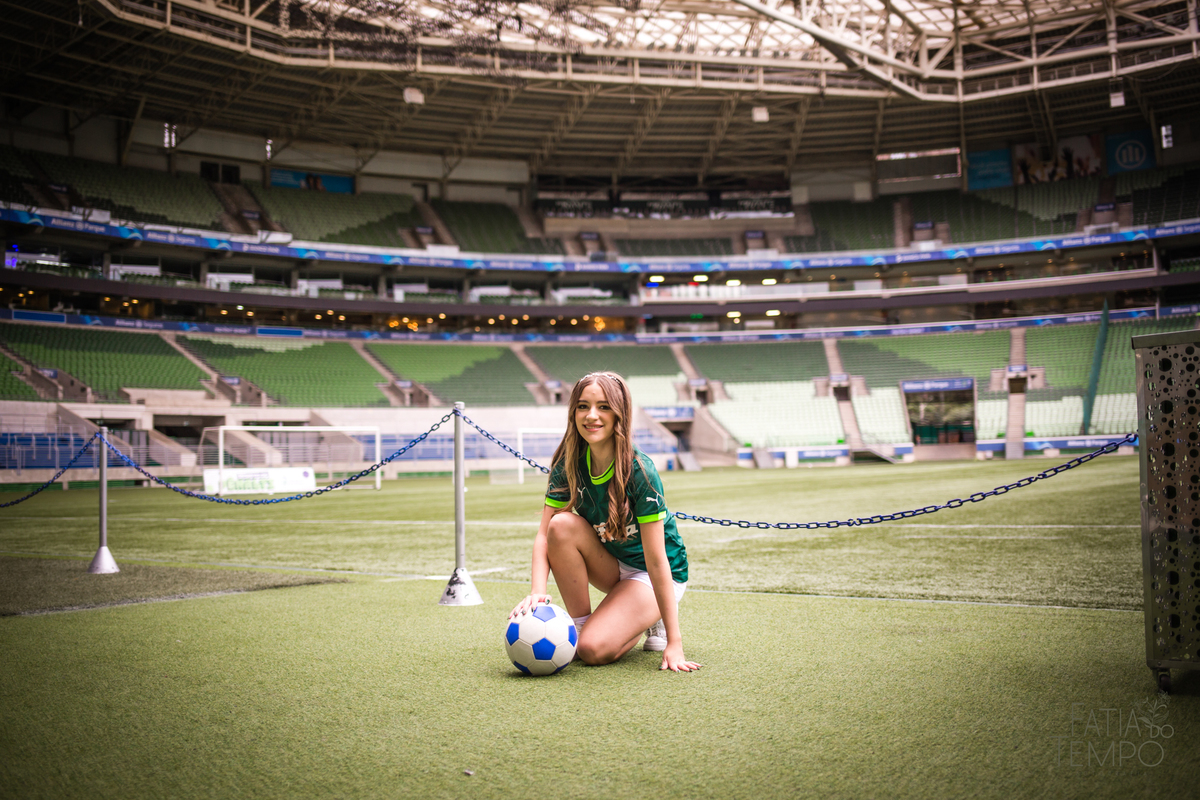 ensaio allianz parque, ensaio no estadio, ensaio pre festa, ensaio de debutante palmeirense, ensaio palmeiras, ensaio no estadio do palmeiras, debutante palmeirense, ensaio xv, ensaio pre festa de 15 anos, ensaio no estadio allianz parque, 