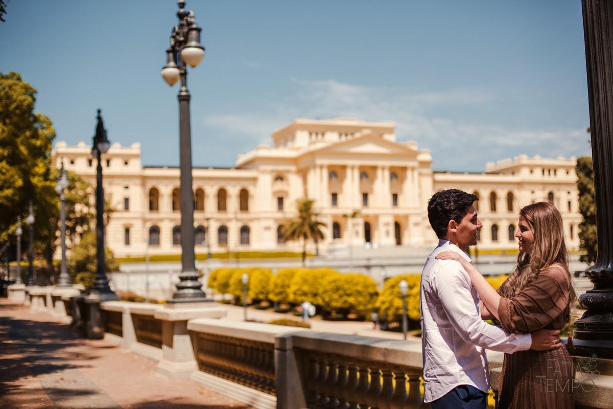 ensaio pre casamento, ensaio museu do ipiranga, ensaio no museu, ensaio pre casamento no museu, ensaio pre wedding, ensaio pré wedding no museu, museu do ipiranga, fotos no museu do ipiranga