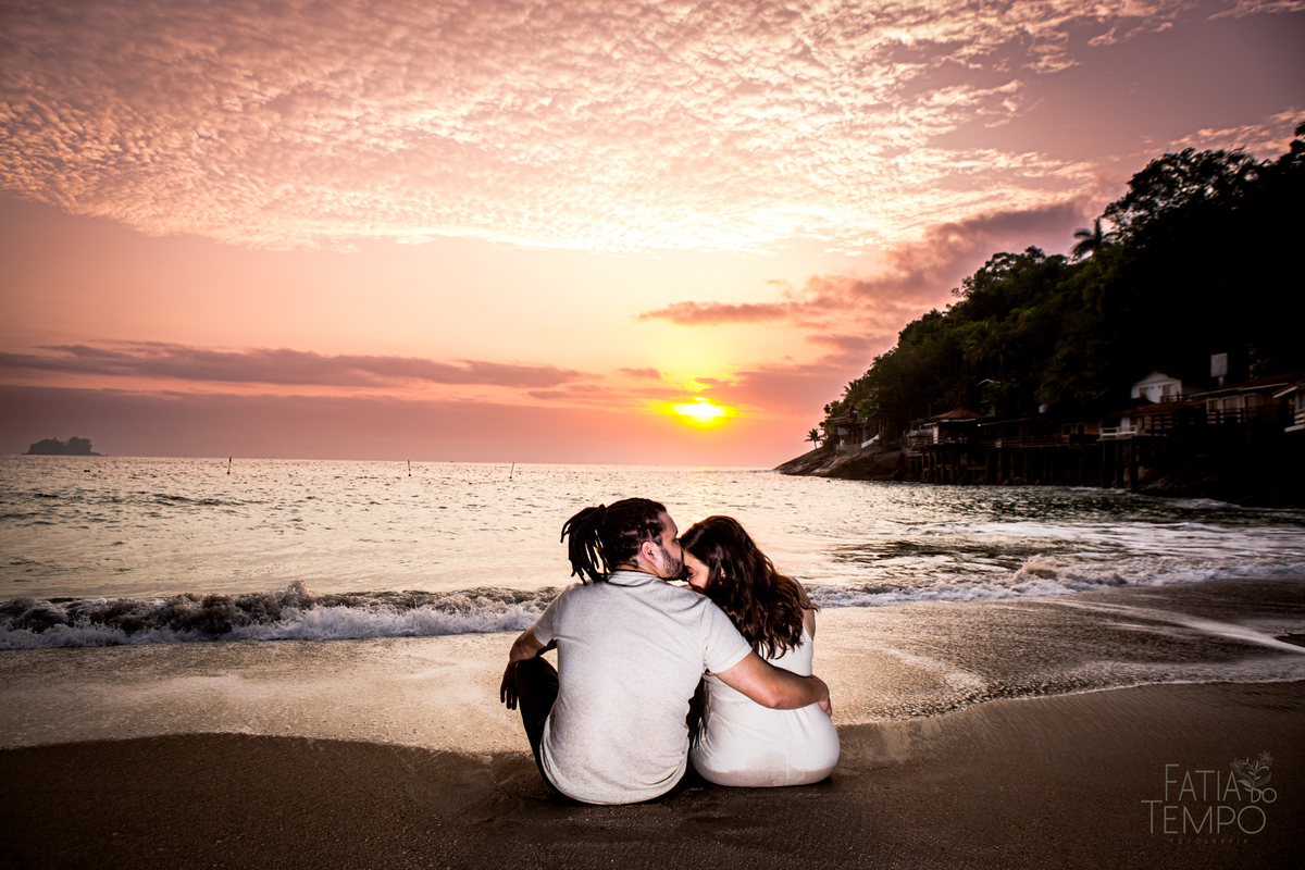 ensaio pre casamento na praia, ensaio de casal na praia, ensaio pre wedding na praia, ensaio na praia, ensaio pre casamento, ensaio pre wedding, ensaio na praia, fotos no guaruja, ensaio profissional na praia, ensaio de casal na praia do guaruja