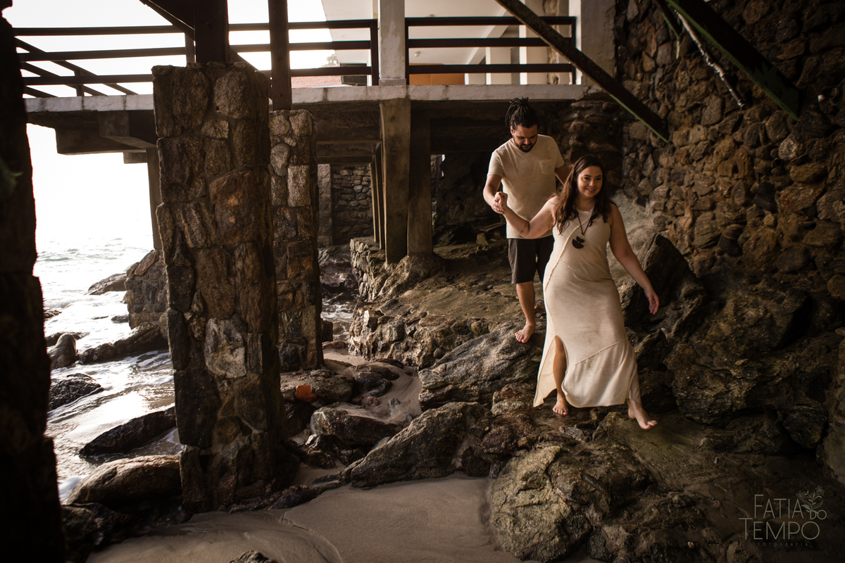 ensaio pre casamento na praia, ensaio de casal na praia, ensaio pre wedding na praia, ensaio na praia, ensaio pre casamento, ensaio pre wedding, ensaio na praia, fotos no guaruja, ensaio profissional na praia, ensaio de casal na praia do guaruja