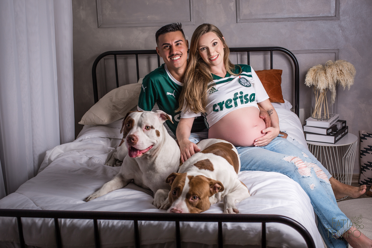 estuio em sao caetano, ensaio gestante, ensaiogestante em estudio, gestante com pitbull, pitbull, gestante loira