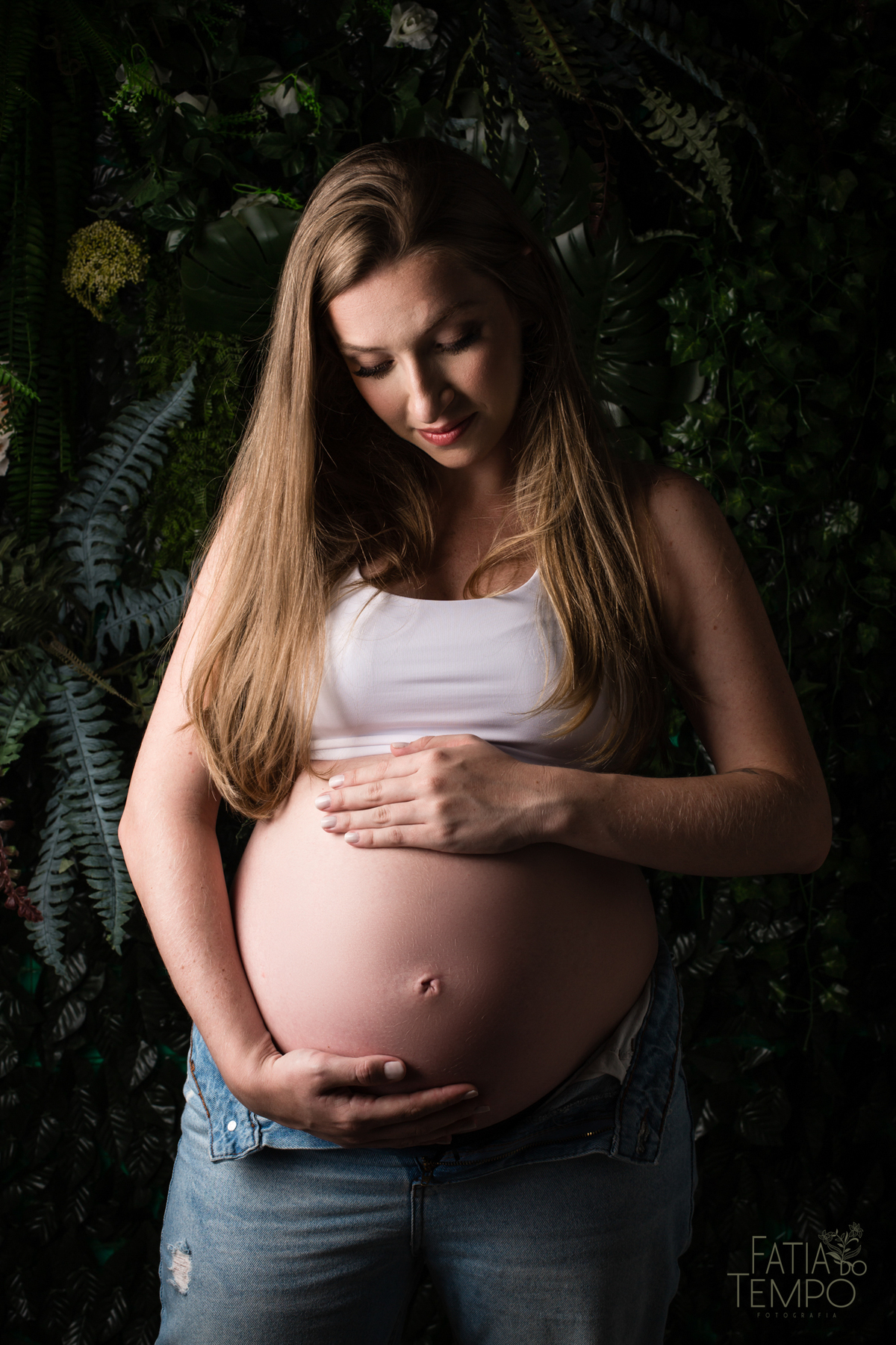 estuio em sao caetano, ensaio gestante, ensaiogestante em estudio, gestante com pitbull, pitbull, gestante loira