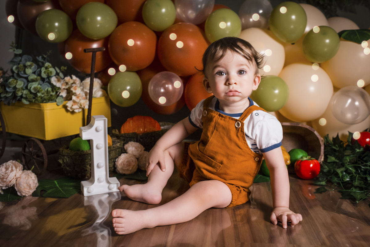smash the fruit, smash the cake, smash, ensaio smash the cake, ensaio de 1 ano, aniversario de um ano, estudio infantil, fotos em estudio