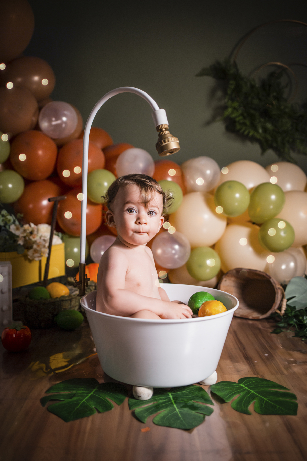 smash the fruit, smash the cake, smash, ensaio smash the cake, ensaio de 1 ano, aniversario de um ano, estudio infantil, fotos em estudio