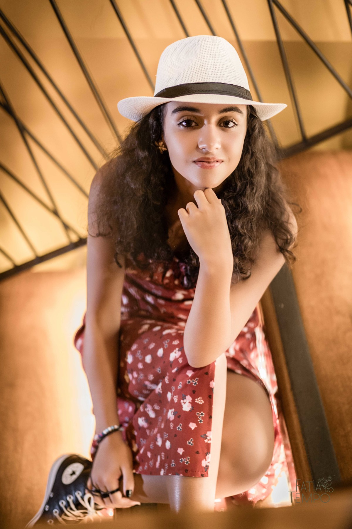 XVanos, 15anos, debutante, menina, mulher, adolescente, aniversario, família, livros, livraria, cultura, inteligência, São Paulo, capital, avenida paulista, ensaio fotográfico, festa, vestido, moda, roupa, chapéu, saia, jaqueta, evento, tênis, 