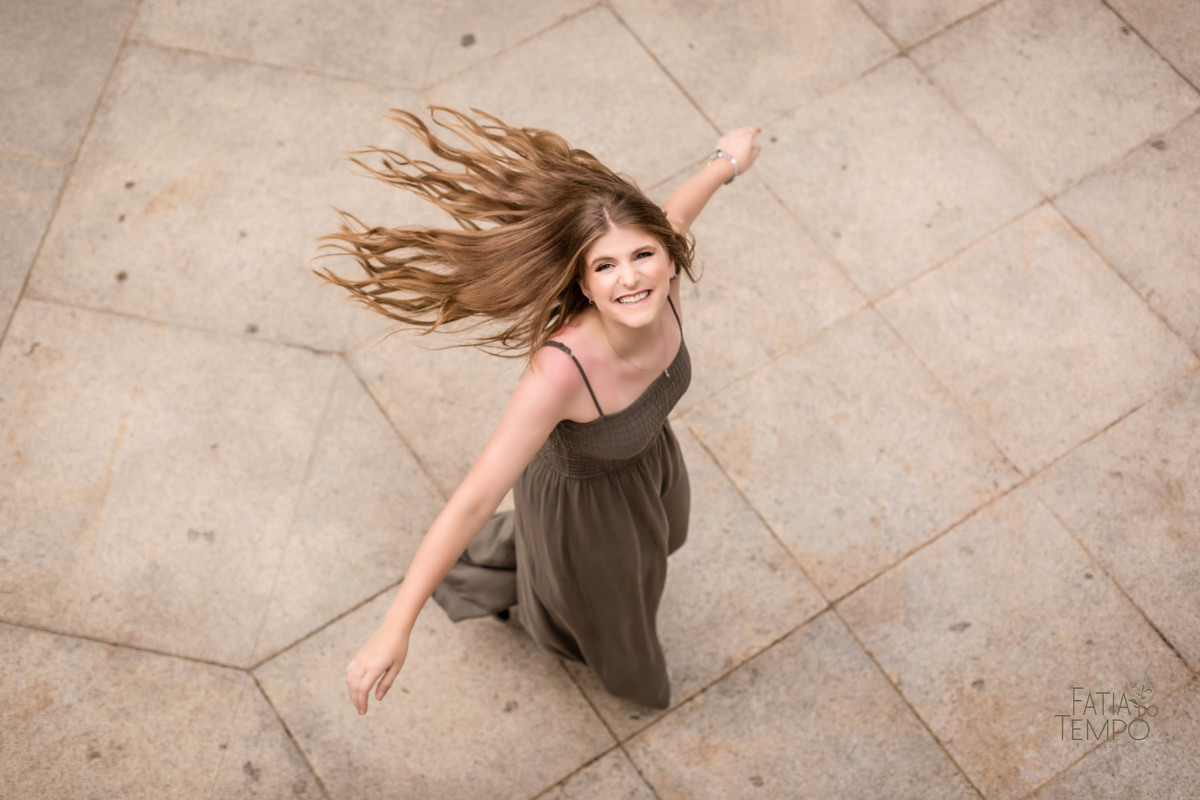 XV anos, 15 anos, debutante, familia, aniversario, adolescente, festa, ensaio fotográfico, fotografía, museu do Ipiranga, monumento, independencia, vestido, palmeiras, macacão, roupa, moda, maquiagem, natureza, ar livre, campo, palácio, menina, mulher, 