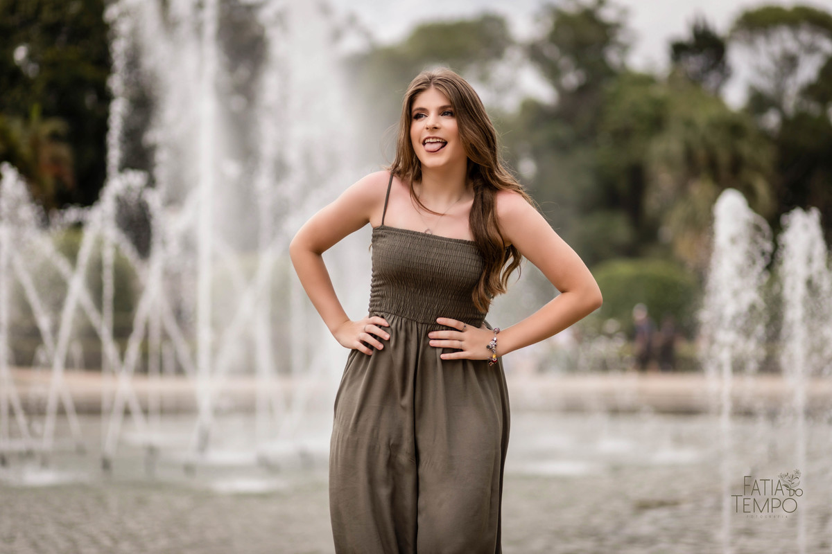 XV anos, 15 anos, debutante, familia, aniversario, adolescente, festa, ensaio fotográfico, fotografía, museu do Ipiranga, monumento, independencia, vestido, palmeiras, macacão, roupa, moda, maquiagem, natureza, ar livre, campo, palácio, menina, mulher, 