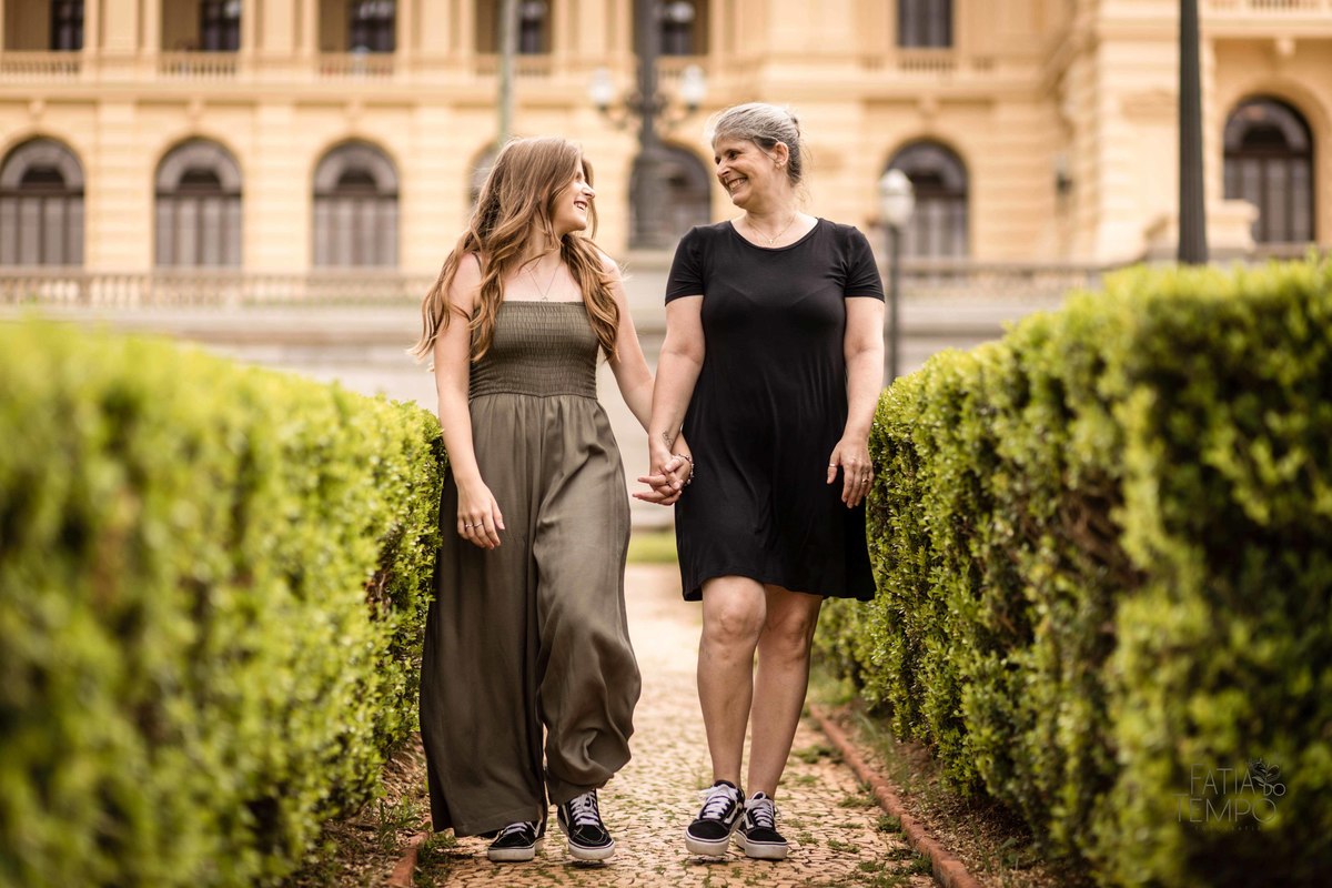 XV anos, 15 anos, debutante, familia, aniversario, adolescente, festa, ensaio fotográfico, fotografía, museu do Ipiranga, monumento, independencia, vestido, palmeiras, macacão, roupa, moda, maquiagem, natureza, ar livre, campo, palácio, menina, mulher, 