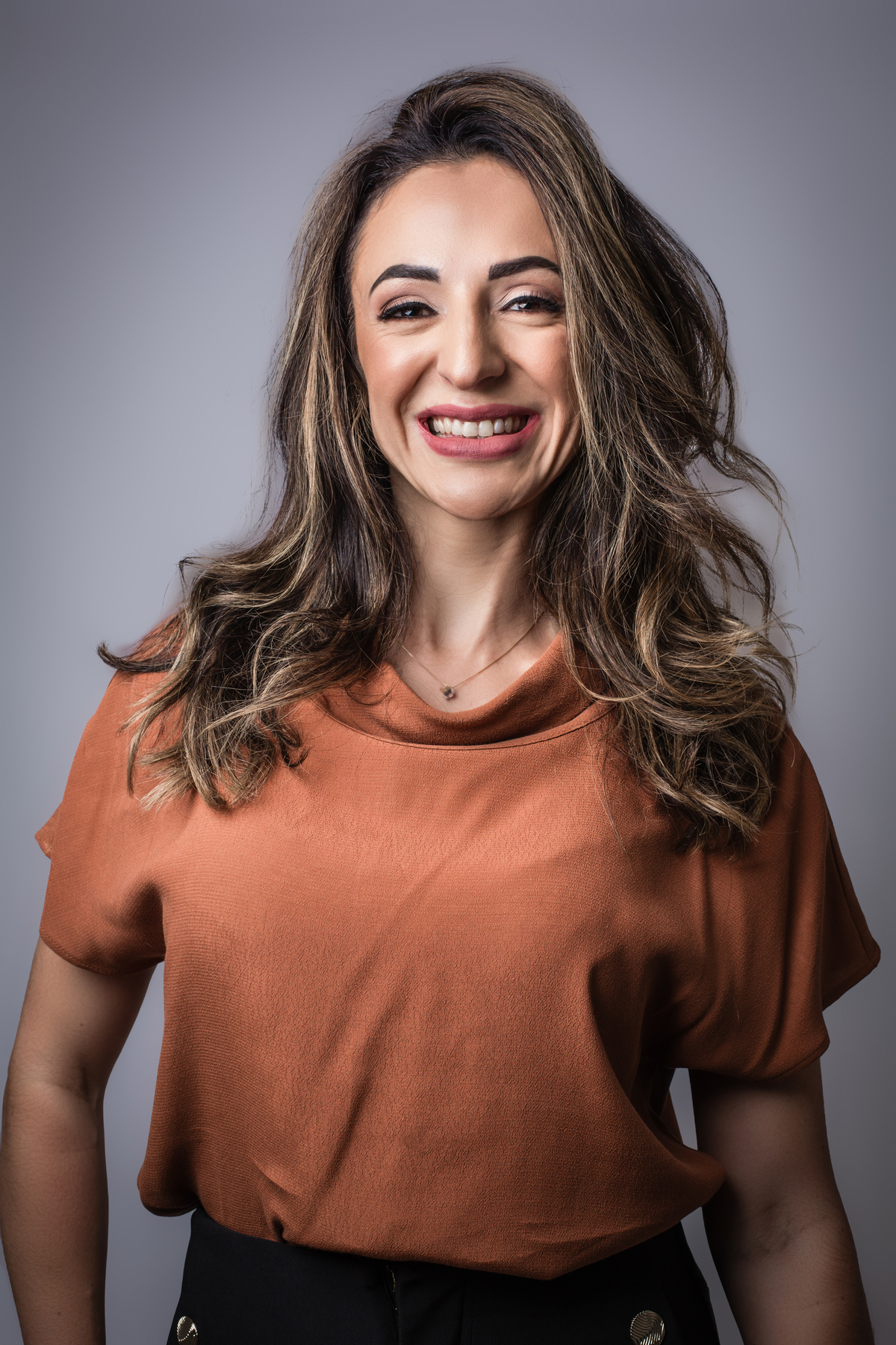 Personal branding, corporativo, empresa, empresário, negócios, busisness, recursos humanos, posicionamento de pessoas, posicionamento de marca, fotos profissionais, ensaio fotográfico, mulher, feminismo, LinkedIn, redes sociais, currículo, oportunidade, 