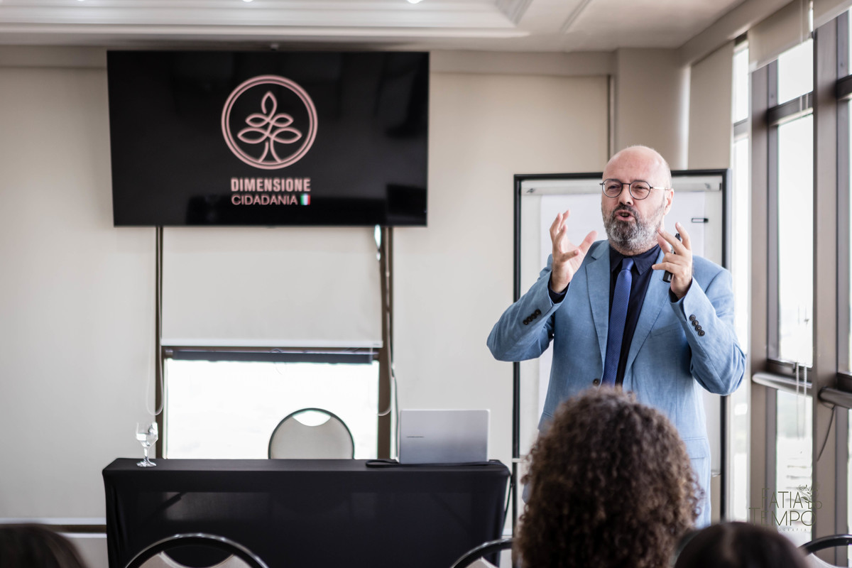 Cidadania italiana, italia, italiana, europeu, Europa, corporativo, busisness, negócios, empresa, empresários, palestra, consultoria, especialista, fotografia, video, Instagram, redes sociais, LinkedIn, perfil profissional, personal branding, 