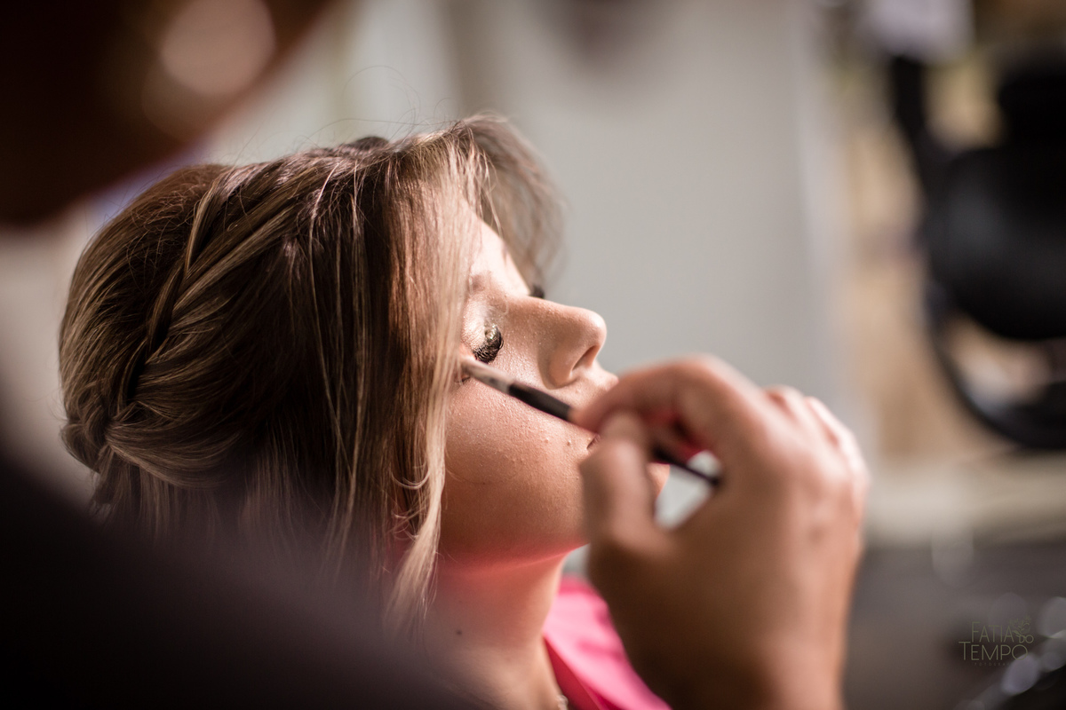 15 anos, debutante, adolescente, festa de debutante, maquiagem, penteado, vestido, mulher, Buffet, gastronomia, decoração, família, dança, apresentação, fotografia, balada, aniversário, robo de Led, funk, musica, amizade, felicidade, evento, 