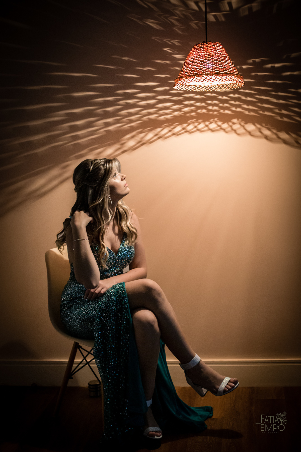 15 anos, debutante, adolescente, festa de debutante, maquiagem, penteado, vestido, mulher, Buffet, gastronomia, decoração, família, dança, apresentação, fotografia, balada, aniversário, robo de Led, funk, musica, amizade, felicidade, evento, 