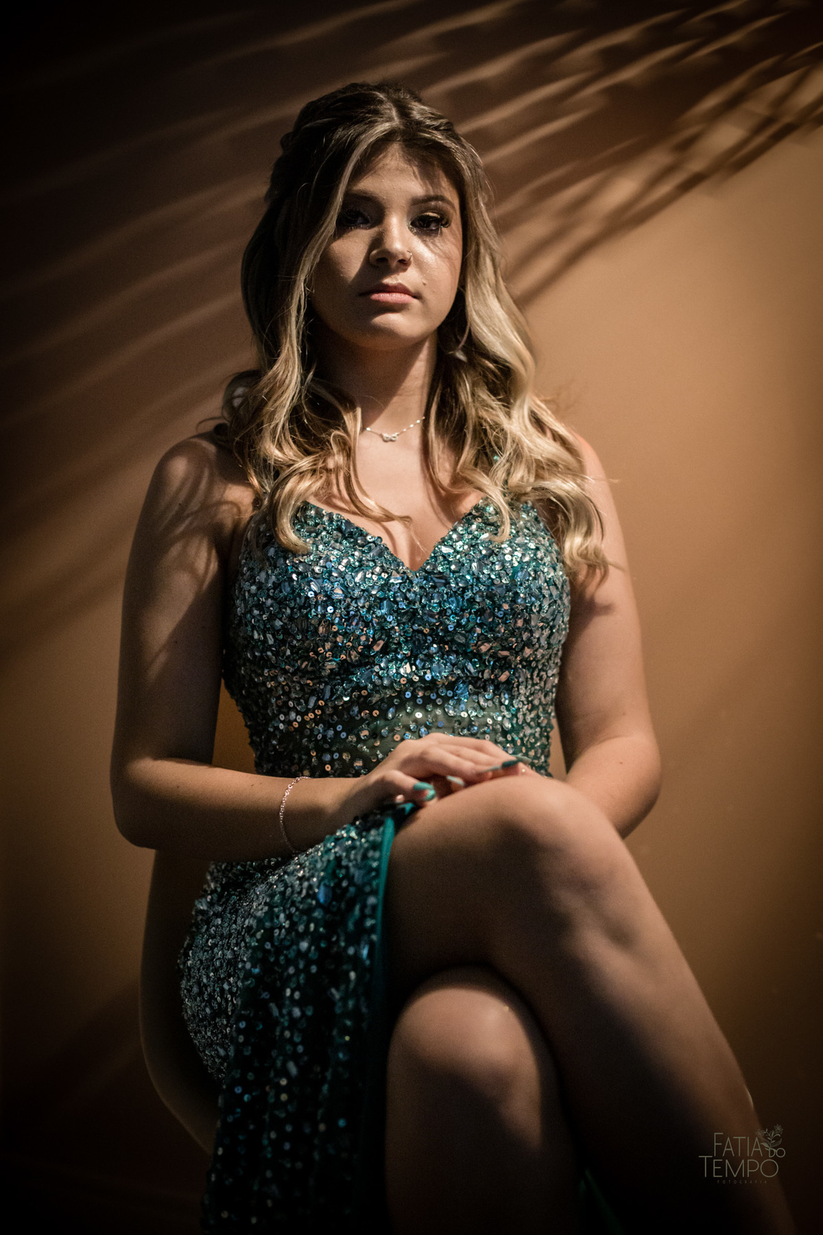 15 anos, debutante, adolescente, festa de debutante, maquiagem, penteado, vestido, mulher, Buffet, gastronomia, decoração, família, dança, apresentação, fotografia, balada, aniversário, robo de Led, funk, musica, amizade, felicidade, evento, 