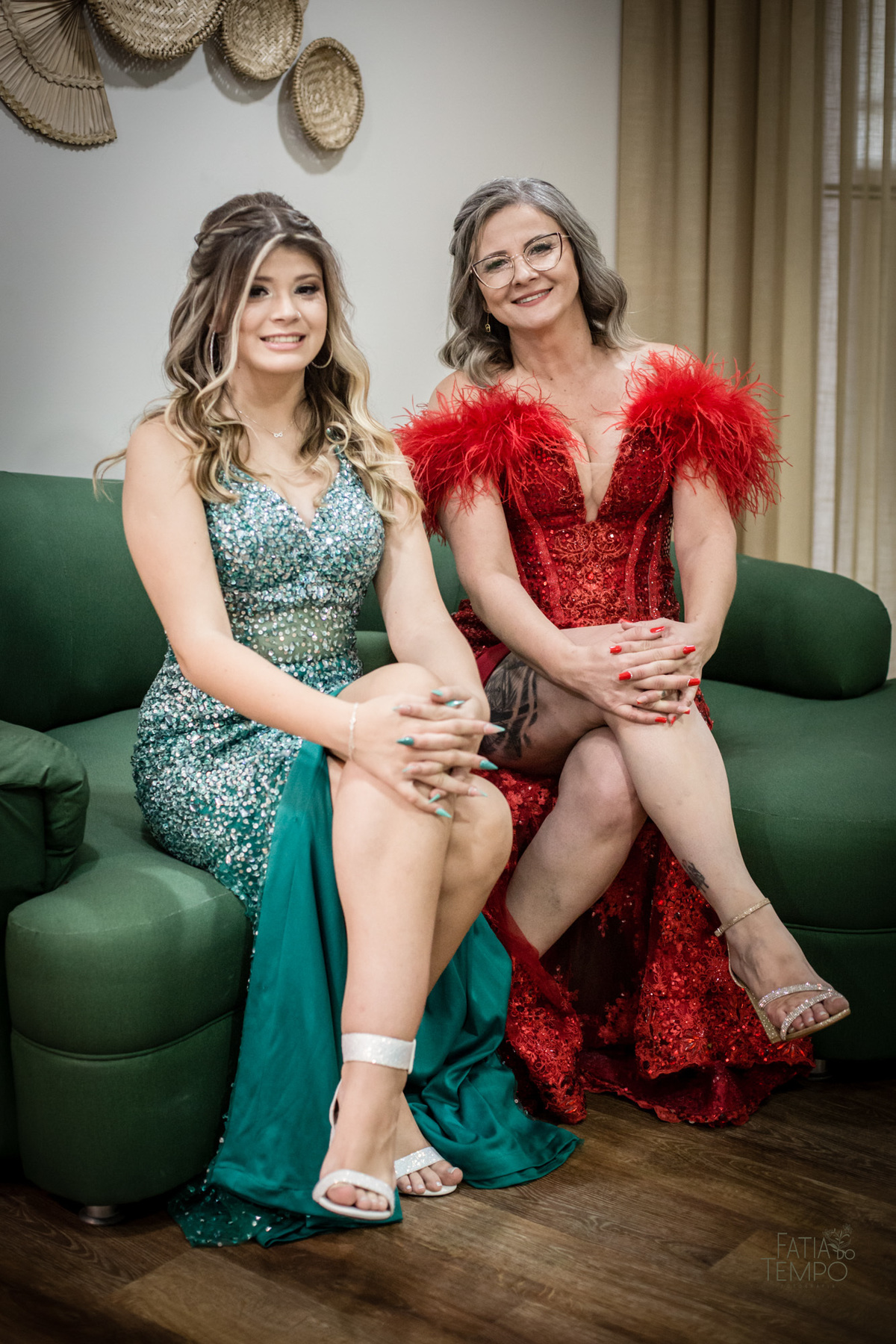 15 anos, debutante, adolescente, festa de debutante, maquiagem, penteado, vestido, mulher, Buffet, gastronomia, decoração, família, dança, apresentação, fotografia, balada, aniversário, robo de Led, funk, musica, amizade, felicidade, evento, 