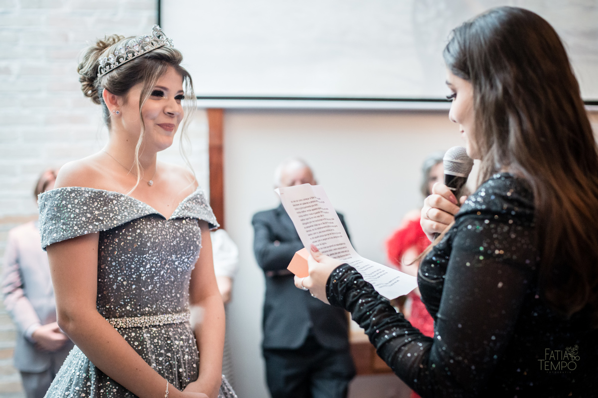 15 anos, debutante, adolescente, festa de debutante, maquiagem, penteado, vestido, mulher, Buffet, gastronomia, decoração, família, dança, apresentação, fotografia, balada, aniversário, robo de Led, funk, musica, amizade, felicidade, evento, 