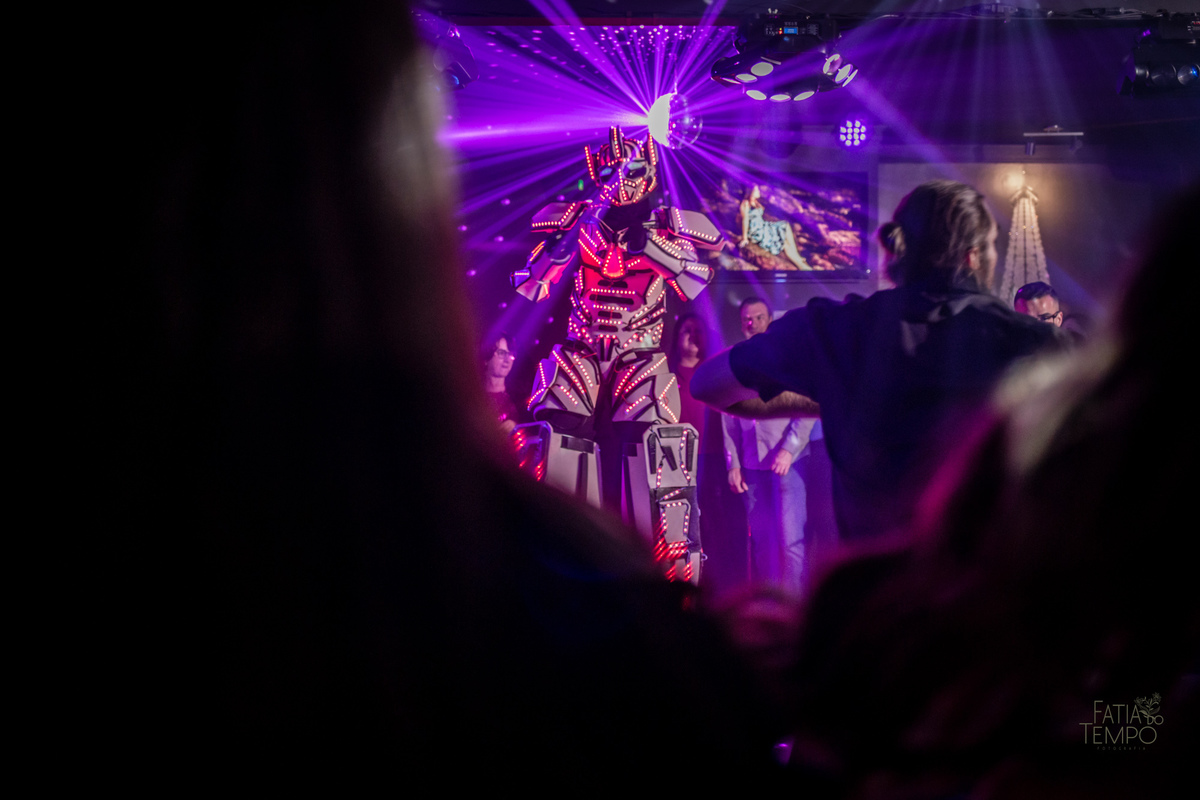 15 anos, debutante, adolescente, festa de debutante, maquiagem, penteado, vestido, mulher, Buffet, gastronomia, decoração, família, dança, apresentação, fotografia, balada, aniversário, robo de Led, funk, musica, amizade, felicidade, evento, 