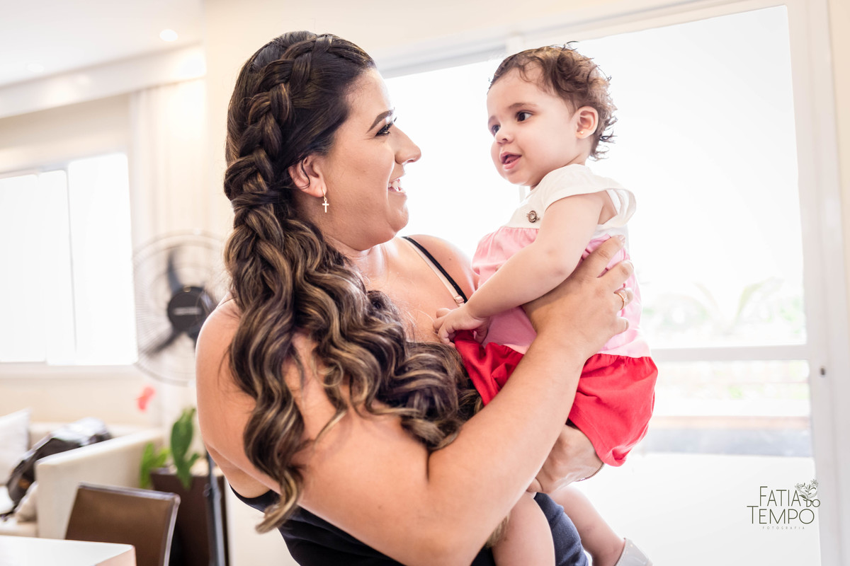 Casamento, wedding, dia da noiva, dia do noivo, noiva, noivo, madrinhas, padrinhos, decoração, vestido de noiva, vestido de festa, perfume, maquiagem, make, penteado, flores, Buffet, balada, banda, mcdonald, Ronald, cerimônia,  