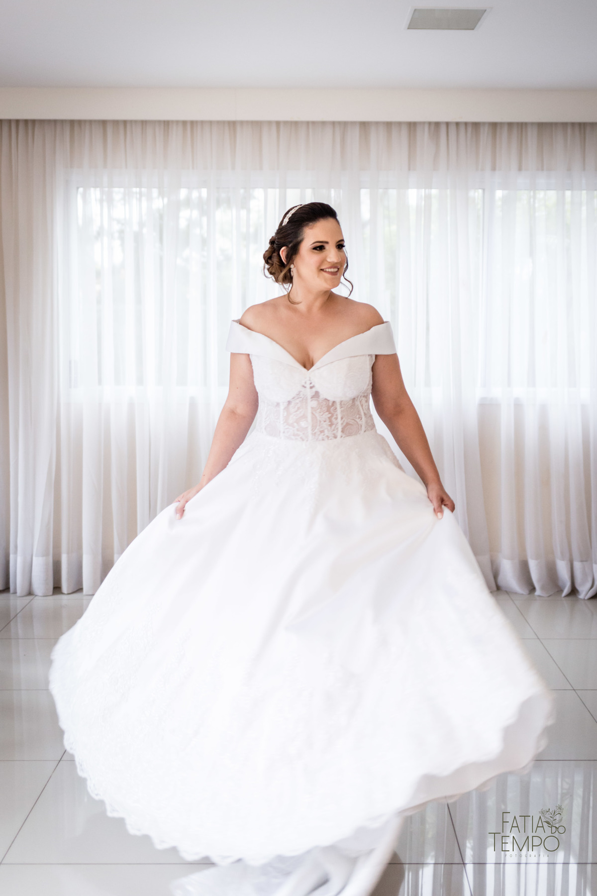 Casamento, wedding, dia da noiva, dia do noivo, noiva, noivo, madrinhas, padrinhos, decoração, vestido de noiva, vestido de festa, perfume, maquiagem, make, penteado, flores, Buffet, balada, banda, mcdonald, Ronald, cerimônia,  