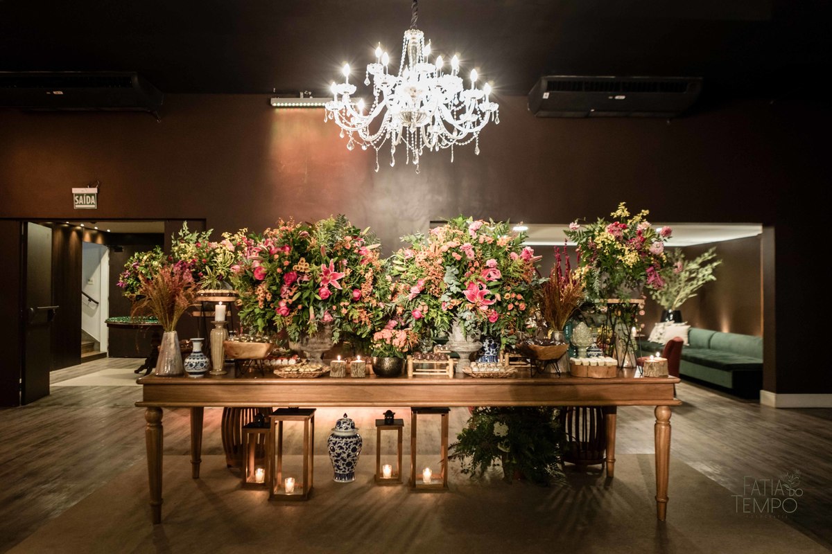 Casamento, wedding, dia da noiva, dia do noivo, noiva, noivo, madrinhas, padrinhos, decoração, vestido de noiva, vestido de festa, perfume, maquiagem, make, penteado, flores, Buffet, balada, banda, mcdonald, Ronald, cerimônia,  