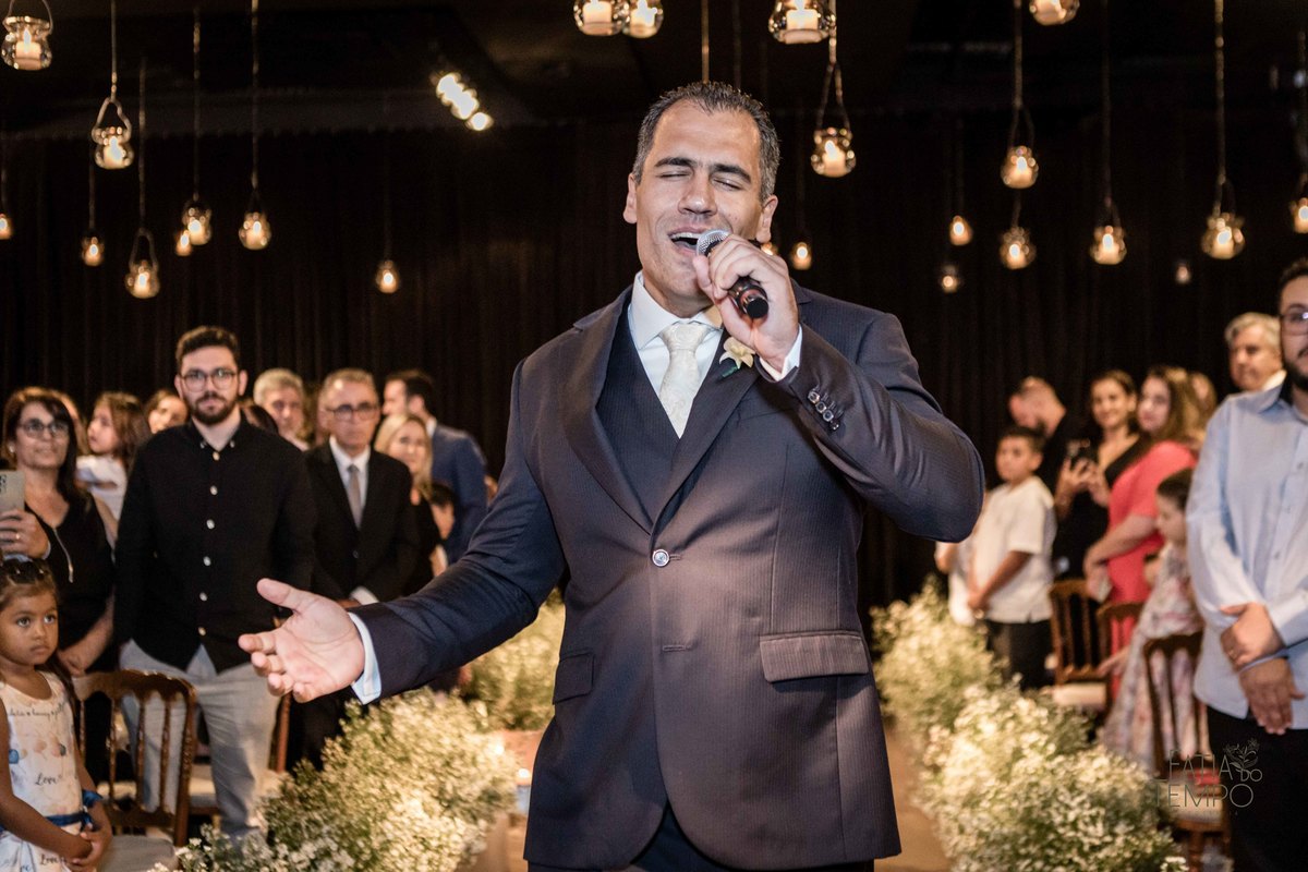 Casamento, wedding, dia da noiva, dia do noivo, noiva, noivo, madrinhas, padrinhos, decoração, vestido de noiva, vestido de festa, perfume, maquiagem, make, penteado, flores, Buffet, balada, banda, mcdonald, Ronald, cerimônia,  