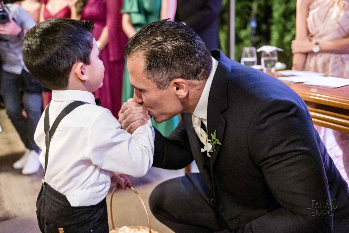 Casamento, wedding, dia da noiva, dia do noivo, noiva, noivo, madrinhas, padrinhos, decoração, vestido de noiva, vestido de festa, perfume, maquiagem, make, penteado, flores, Buffet, balada, banda, mcdonald, Ronald, cerimônia,  