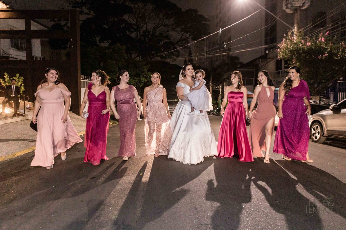 Casamento, wedding, dia da noiva, dia do noivo, noiva, noivo, madrinhas, padrinhos, decoração, vestido de noiva, vestido de festa, perfume, maquiagem, make, penteado, flores, Buffet, balada, banda, mcdonald, Ronald, cerimônia,  