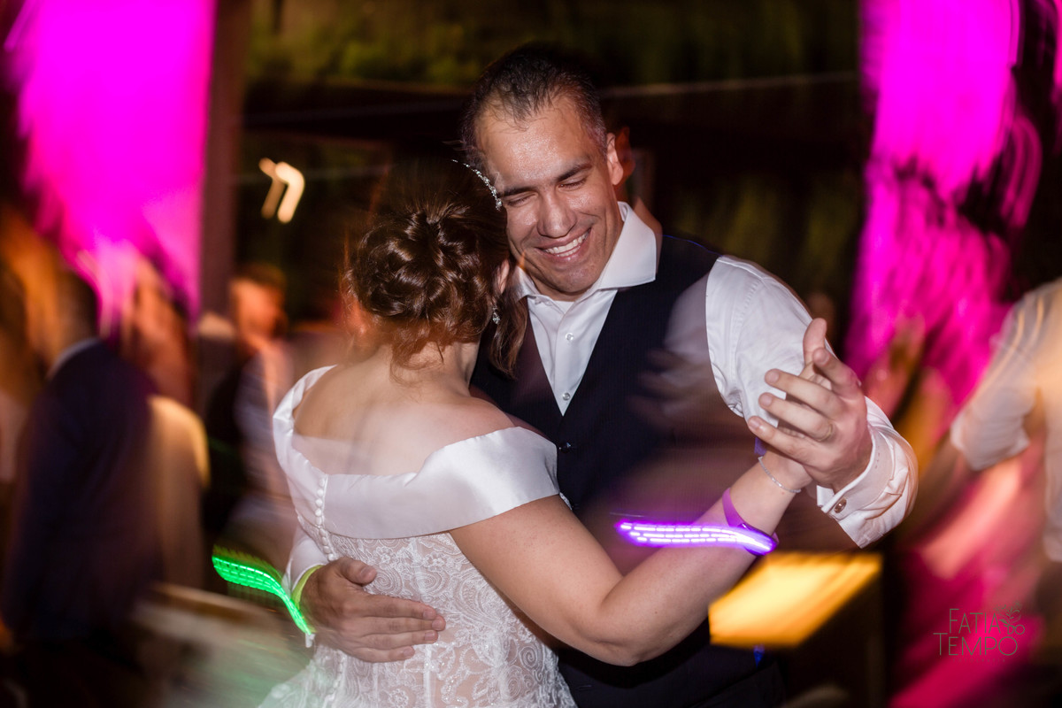 Casamento, wedding, dia da noiva, dia do noivo, noiva, noivo, madrinhas, padrinhos, decoração, vestido de noiva, vestido de festa, perfume, maquiagem, make, penteado, flores, Buffet, balada, banda, mcdonald, Ronald, cerimônia,  