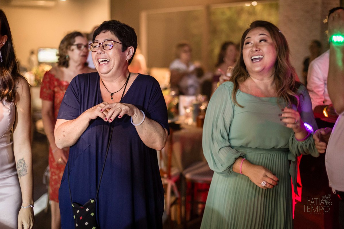 Casamento, wedding, dia da noiva, dia do noivo, noiva, noivo, madrinhas, padrinhos, decoração, vestido de noiva, vestido de festa, perfume, maquiagem, make, penteado, flores, Buffet, balada, banda, mcdonald, Ronald, cerimônia,  