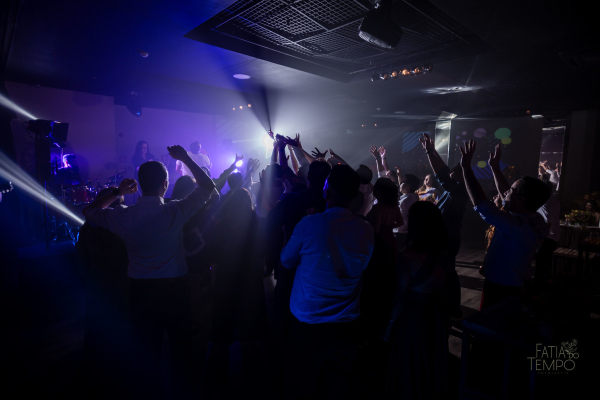 Casamento, wedding, dia da noiva, dia do noivo, noiva, noivo, madrinhas, padrinhos, decoração, vestido de noiva, vestido de festa, perfume, maquiagem, make, penteado, flores, Buffet, balada, banda, mcdonald, Ronald, cerimônia,  