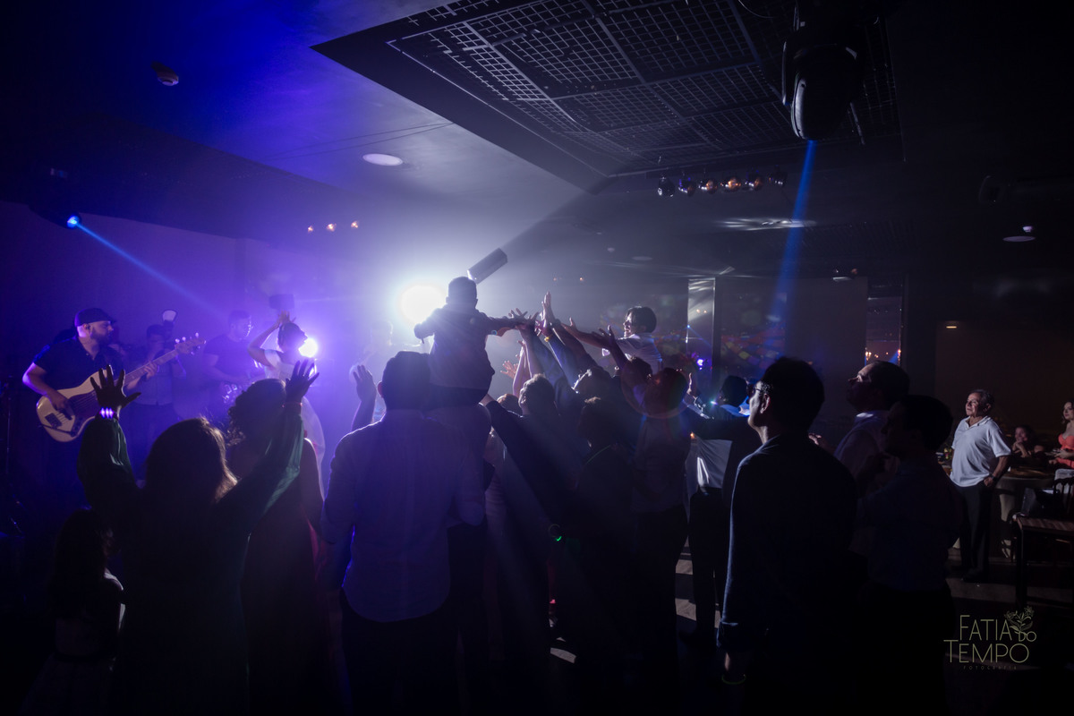 Casamento, wedding, dia da noiva, dia do noivo, noiva, noivo, madrinhas, padrinhos, decoração, vestido de noiva, vestido de festa, perfume, maquiagem, make, penteado, flores, Buffet, balada, banda, mcdonald, Ronald, cerimônia,  