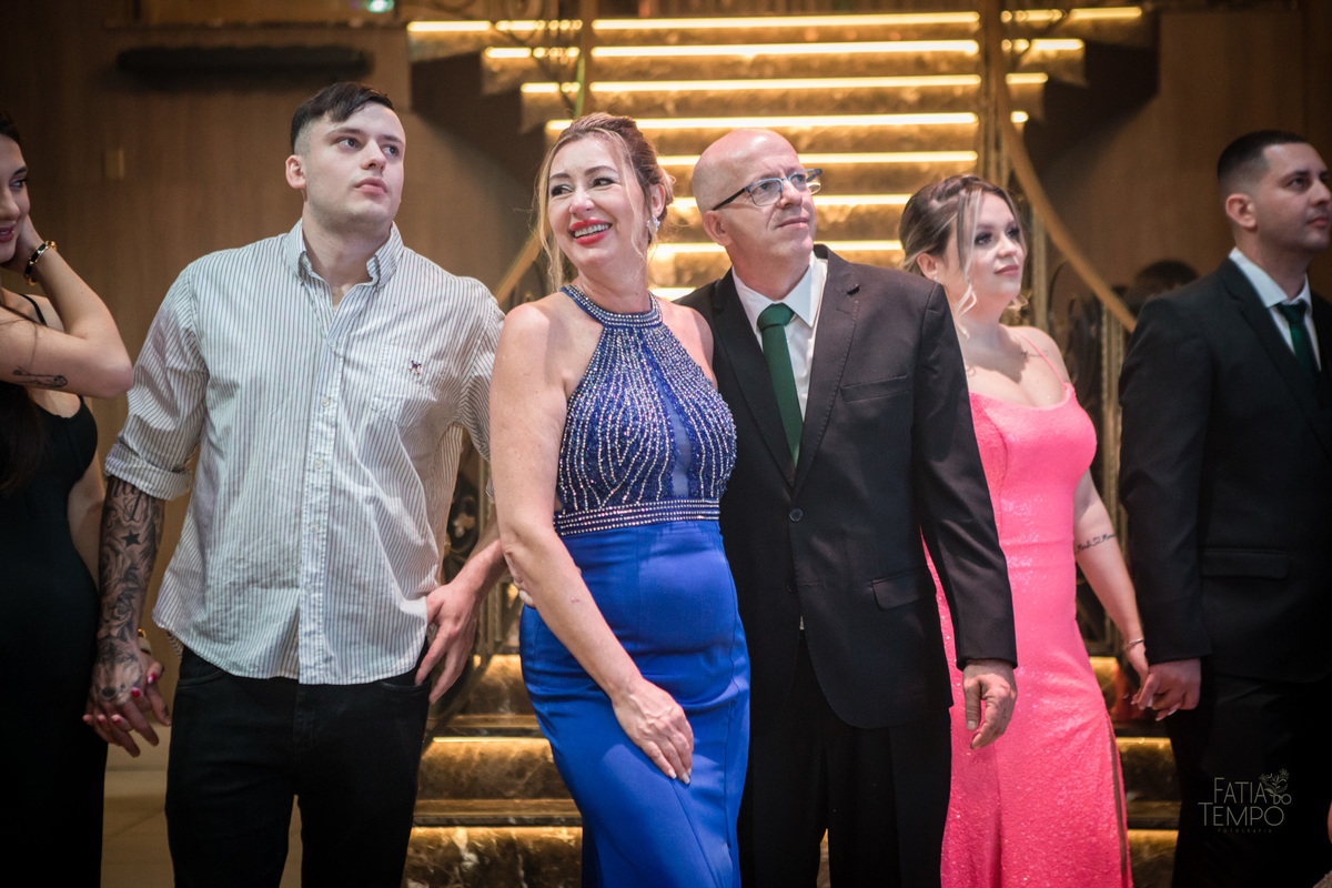 Debutante, 15 anos, mansão, buffet, festa, balada, xv, adolescente, dj, decoração, maquiagem, cabelo, mulher, make, glamour, east side, robô de Led, fotografia, vestido de noiva, vestido de festa, vestido, família, palmeiras, palestra, mancha verde, 