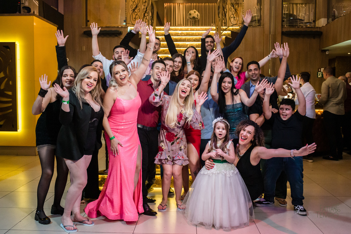 Debutante, 15 anos, mansão, buffet, festa, balada, xv, adolescente, dj, decoração, maquiagem, cabelo, mulher, make, glamour, east side, robô de Led, fotografia, vestido de noiva, vestido de festa, vestido, família, palmeiras, palestra, mancha verde, 