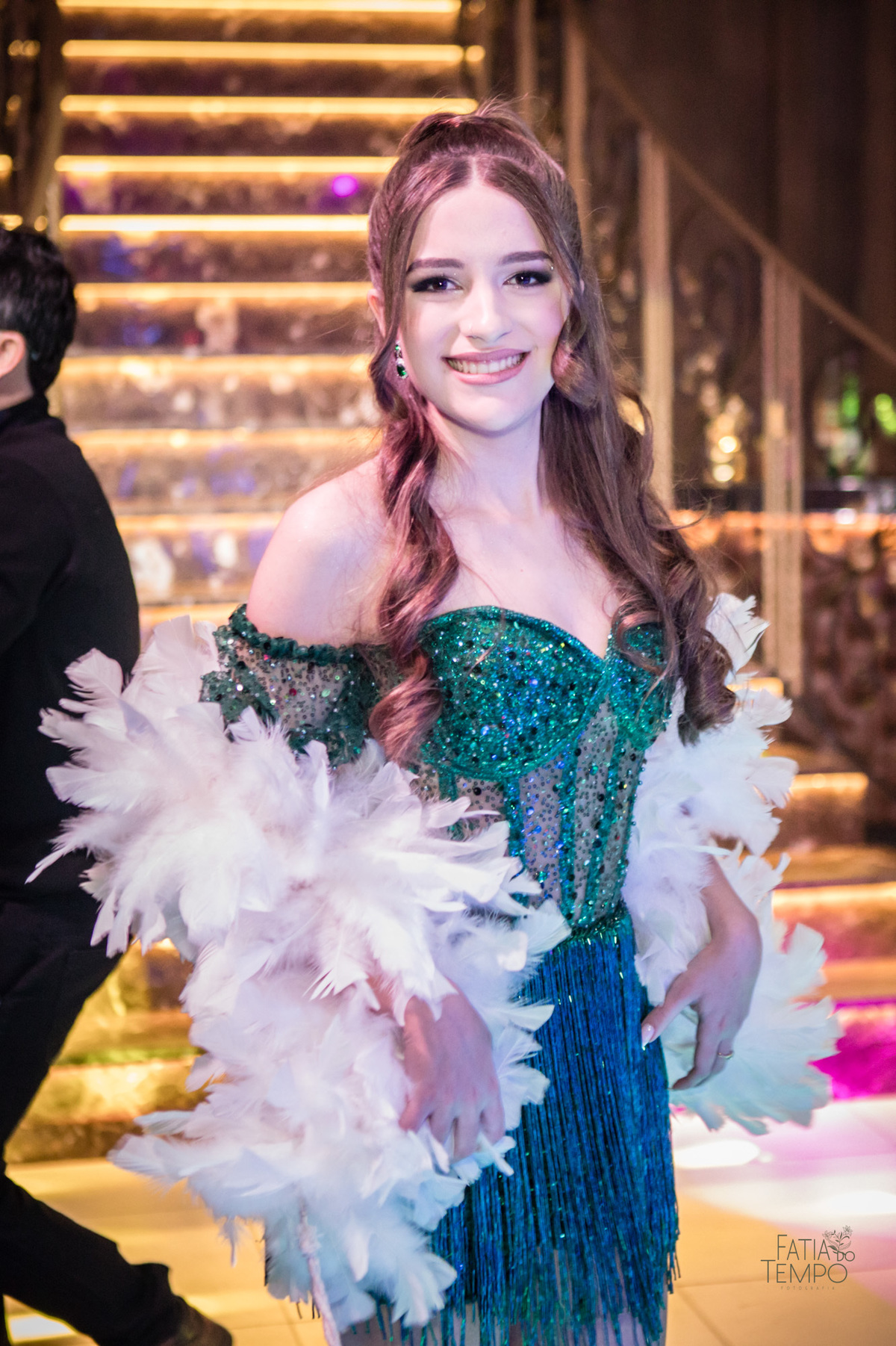 Debutante, 15 anos, mansão, buffet, festa, balada, xv, adolescente, dj, decoração, maquiagem, cabelo, mulher, make, glamour, east side, robô de Led, fotografia, vestido de noiva, vestido de festa, vestido, família, palmeiras, palestra, mancha verde, 