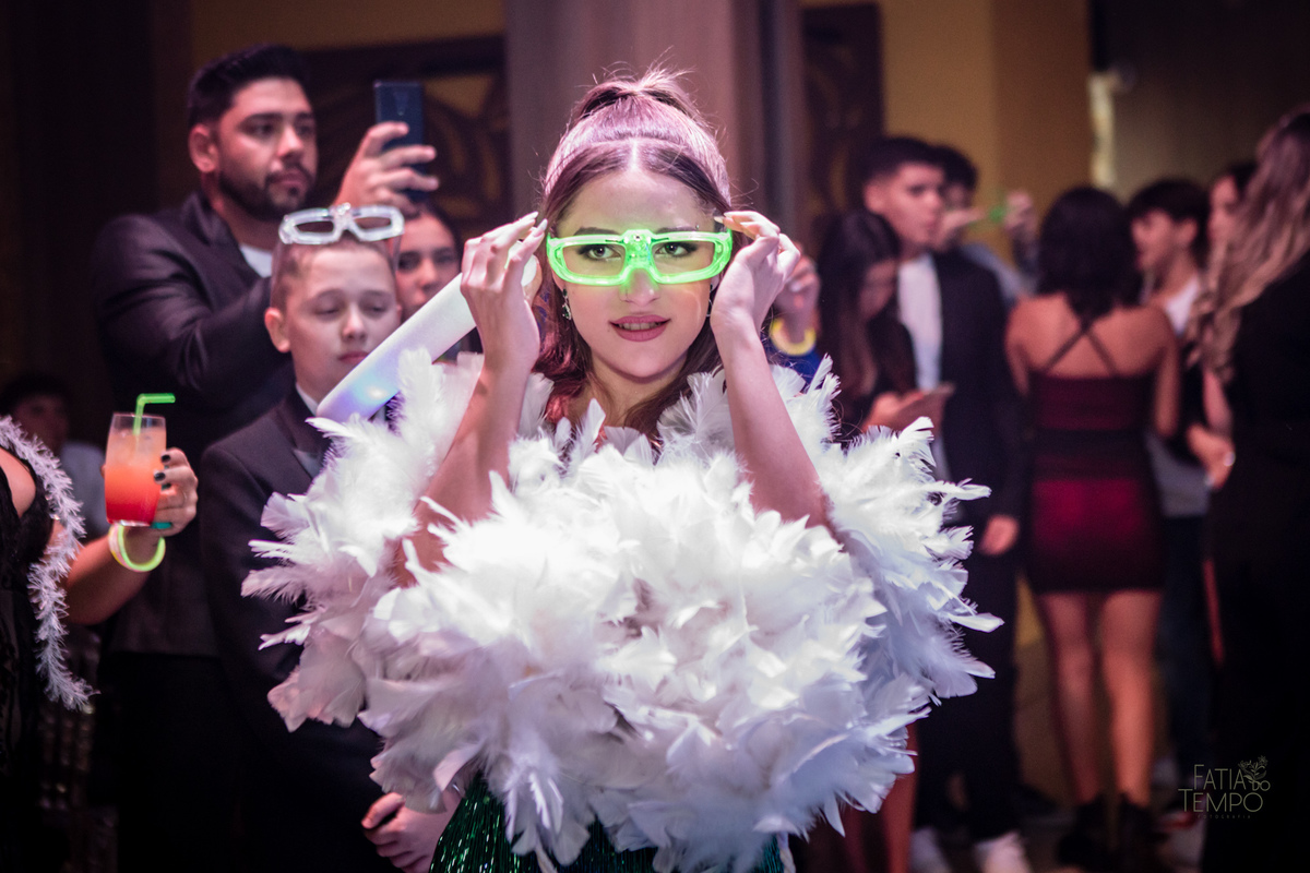 Debutante, 15 anos, mansão, buffet, festa, balada, xv, adolescente, dj, decoração, maquiagem, cabelo, mulher, make, glamour, east side, robô de Led, fotografia, vestido de noiva, vestido de festa, vestido, família, palmeiras, palestra, mancha verde, 