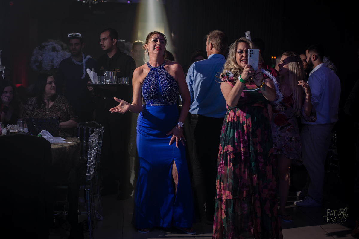 Debutante, 15 anos, mansão, buffet, festa, balada, xv, adolescente, dj, decoração, maquiagem, cabelo, mulher, make, glamour, east side, robô de Led, fotografia, vestido de noiva, vestido de festa, vestido, família, palmeiras, palestra, mancha verde, 