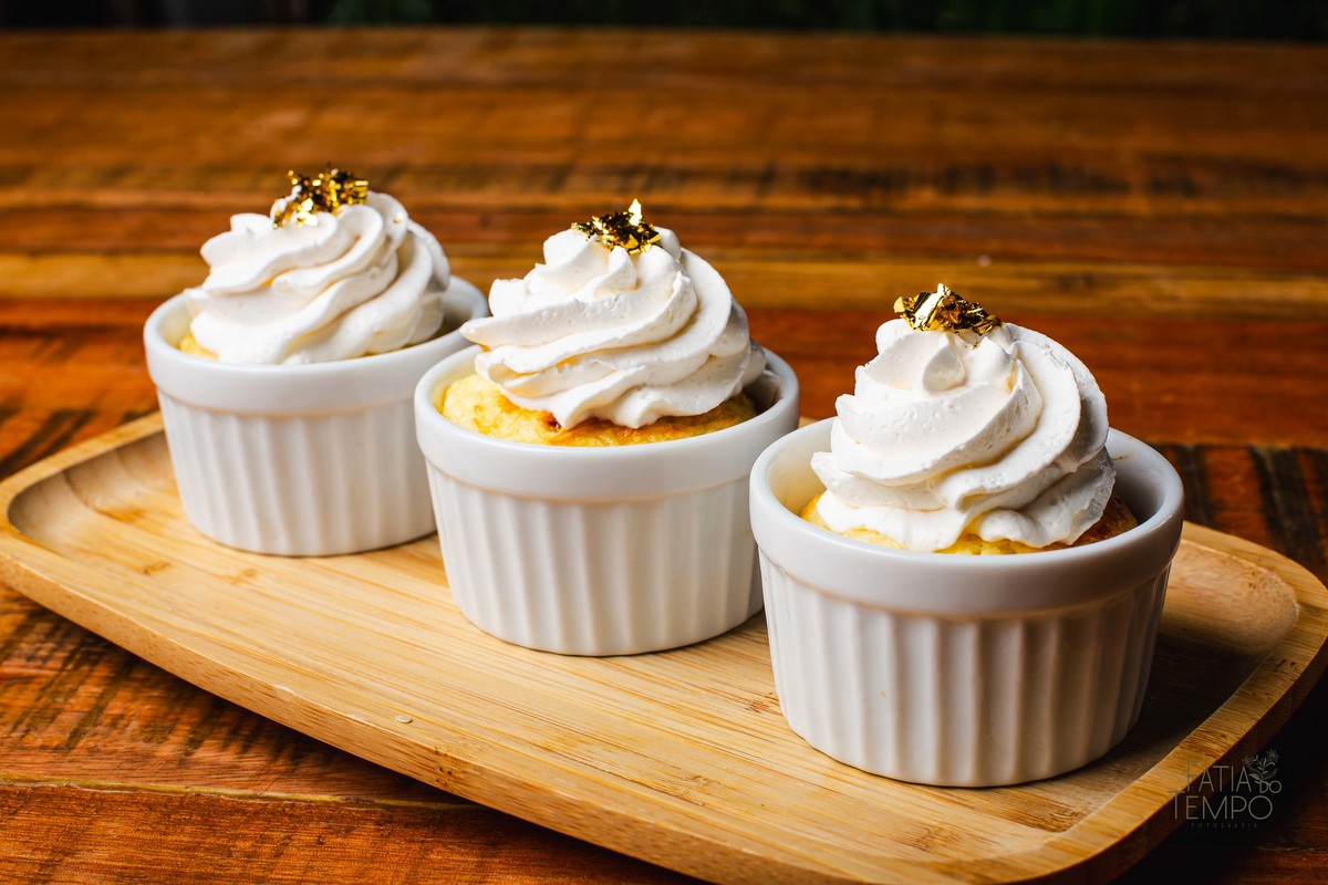 Gastronomia, culinária, comida, cardápio, portfólio, refeição, entrada, prato principal, menu, Buffet, chef, cozinheiro, cozinheira, cozinha, cozinhando, receita, temperos, ervas, ingredientes, verduras, legumes, fome, almoço, festa, jantar, 