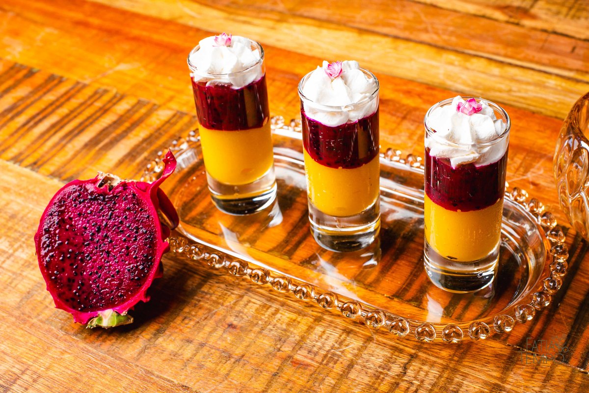 Gastronomia, culinária, comida, cardápio, portfólio, refeição, entrada, prato principal, menu, Buffet, chef, cozinheiro, cozinheira, cozinha, cozinhando, receita, temperos, ervas, ingredientes, verduras, legumes, fome, almoço, festa, jantar, 