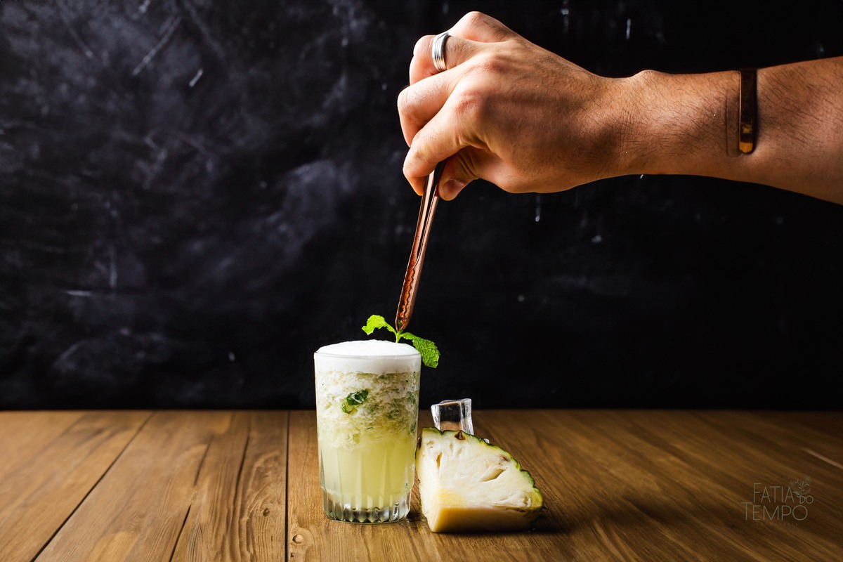 Bebida, drink, bartenders, barman, caipirinha, Negroni, gin, tônica, tonic, laranja, pitaya, limão, frutas, vodka, pinga, cachaça, saque, uísque, festa, evento, Buffet, casamento, debutante,