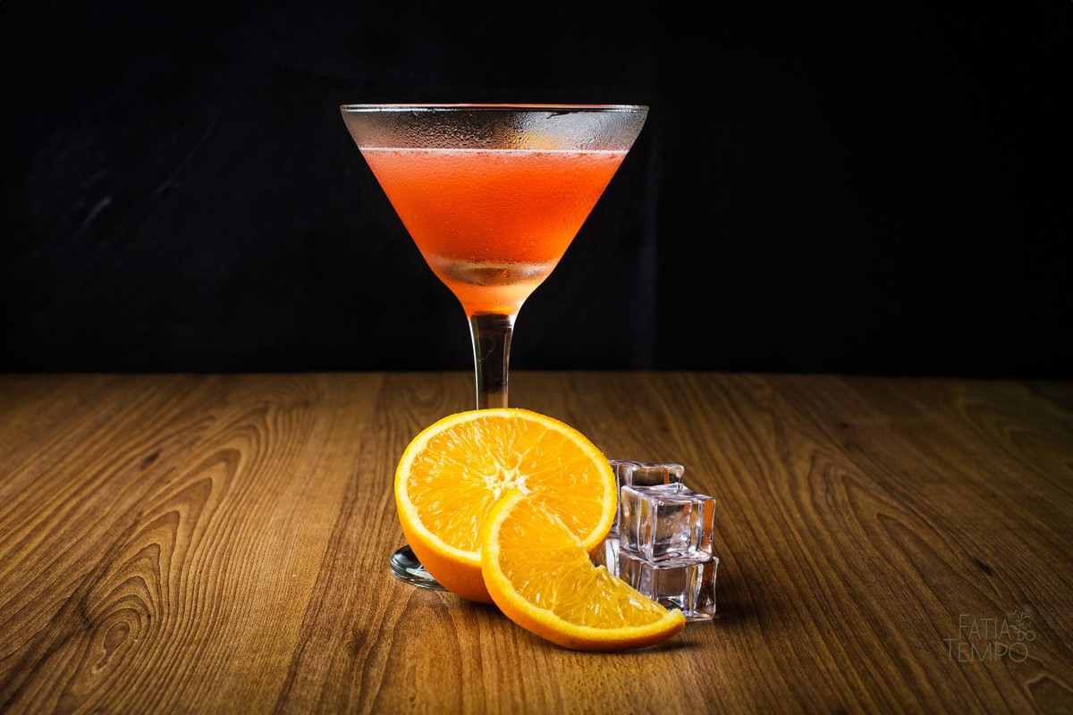 Bebida, drink, bartenders, barman, caipirinha, Negroni, gin, tônica, tonic, laranja, pitaya, limão, frutas, vodka, pinga, cachaça, saque, uísque, festa, evento, Buffet, casamento, debutante,