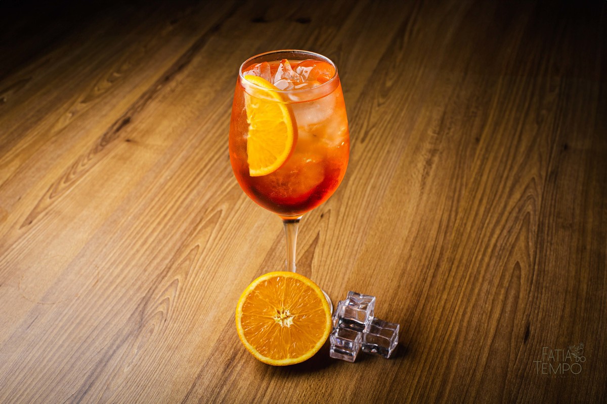 Bebida, drink, bartenders, barman, caipirinha, Negroni, gin, tônica, tonic, laranja, pitaya, limão, frutas, vodka, pinga, cachaça, saque, uísque, festa, evento, Buffet, casamento, debutante,