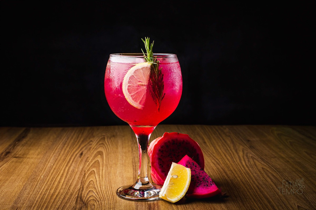 Bebida, drink, bartenders, barman, caipirinha, Negroni, gin, tônica, tonic, laranja, pitaya, limão, frutas, vodka, pinga, cachaça, saque, uísque, festa, evento, Buffet, casamento, debutante,