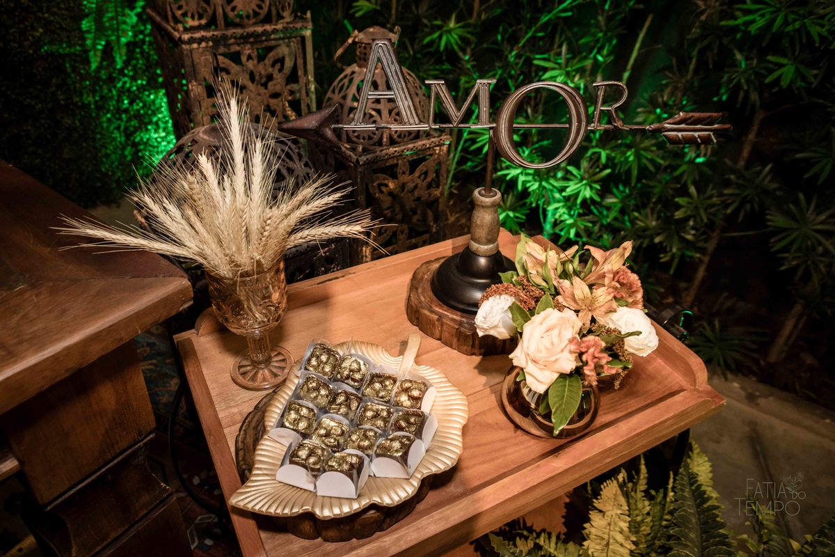 Casamento, wedding, buffet, festa, decoração, doces, noiva, noivo, vestido de casamento, vestido de noiva, maquiagem, degustação, culinária, debutante, fotografia, eventos, corporativo, empresa, padrinhos, espaço favoritto, 