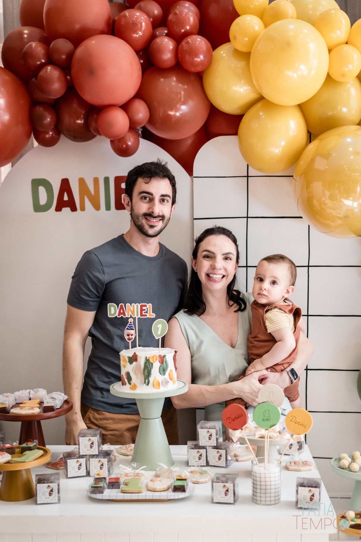 festa de aniversario em casa, festa no salao de festas, festa no salao de predio, festa de um ano no salao do predio, aniversario de um aninho, fotos de um aninho, decoracao de um aninho, decoracao de aniversario minimalista