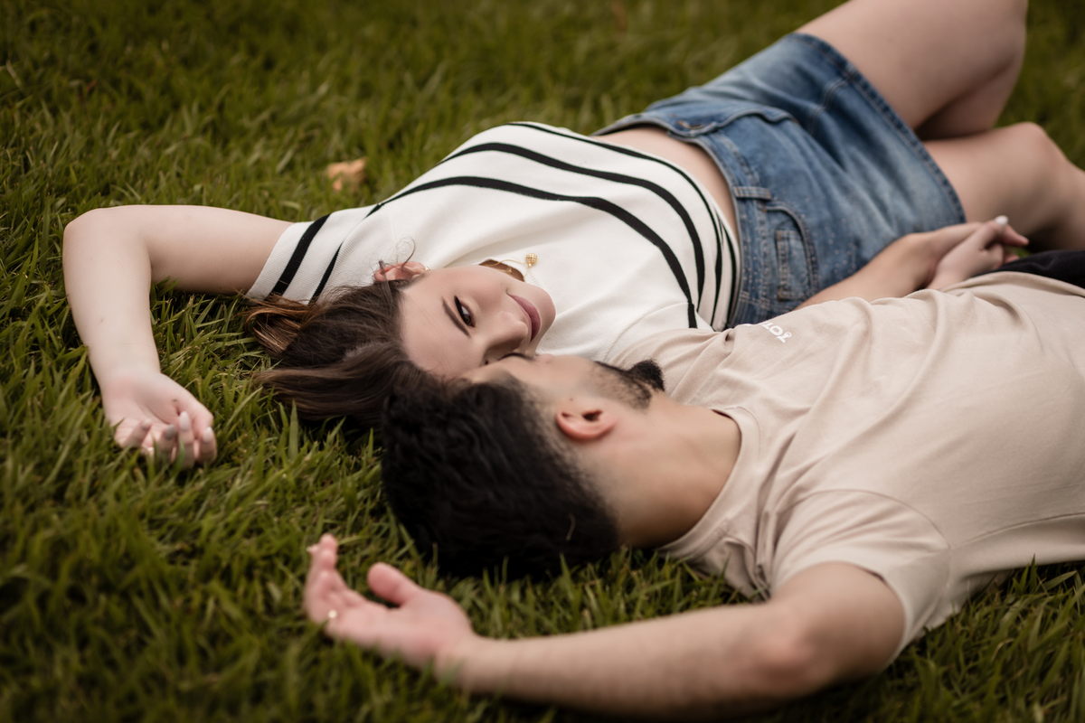 pre wedding, pré casamento, parque villa lobos, ensaio fotográfico, CASAMENTO, noiva, noivo, foto professional, vestido de noiva, namorados, marido, esposa, decoração, carrossel, roda gigante, felicidade, casamento no campo, amor, familia, 