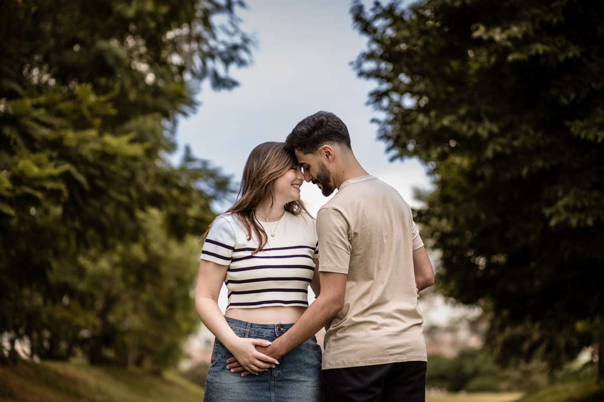pre wedding, pré casamento, parque villa lobos, ensaio fotográfico, CASAMENTO, noiva, noivo, foto professional, vestido de noiva, namorados, marido, esposa, decoração, carrossel, roda gigante, felicidade, casamento no campo, amor, familia, 