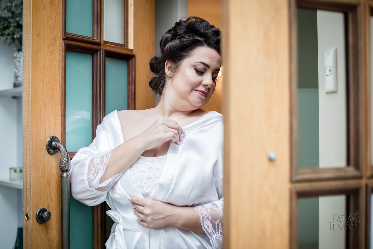 Casamento, luxo, glamour, bom gosto, noiva, noivo, wedding, mini wedding, decoração, balada, festa, buffet, mesa decorada, iluminação, dj, assessoria, cerimonial, igreja, cerimônia, ensaio fotográfico, joias, familia, amigos, eventos sociais, amor, love