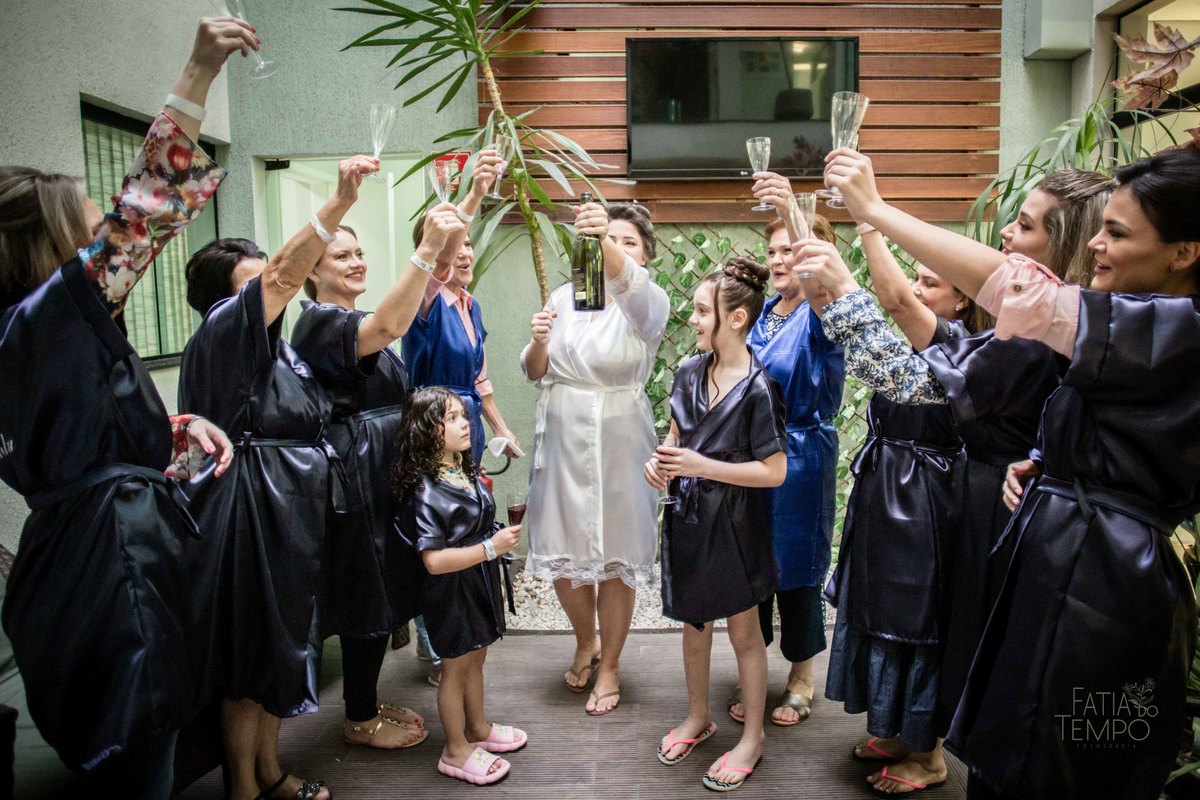 Casamento, luxo, glamour, bom gosto, noiva, noivo, wedding, mini wedding, decoração, balada, festa, buffet, mesa decorada, iluminação, dj, assessoria, cerimonial, igreja, cerimônia, ensaio fotográfico, joias, familia, amigos, eventos sociais, amor, love