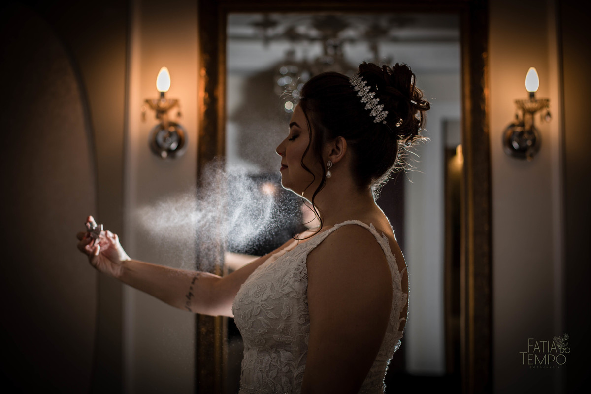 Casamento, luxo, glamour, bom gosto, noiva, noivo, wedding, mini wedding, decoração, balada, festa, buffet, mesa decorada, iluminação, dj, assessoria, cerimonial, igreja, cerimônia, ensaio fotográfico, joias, familia, amigos, eventos sociais, amor, love