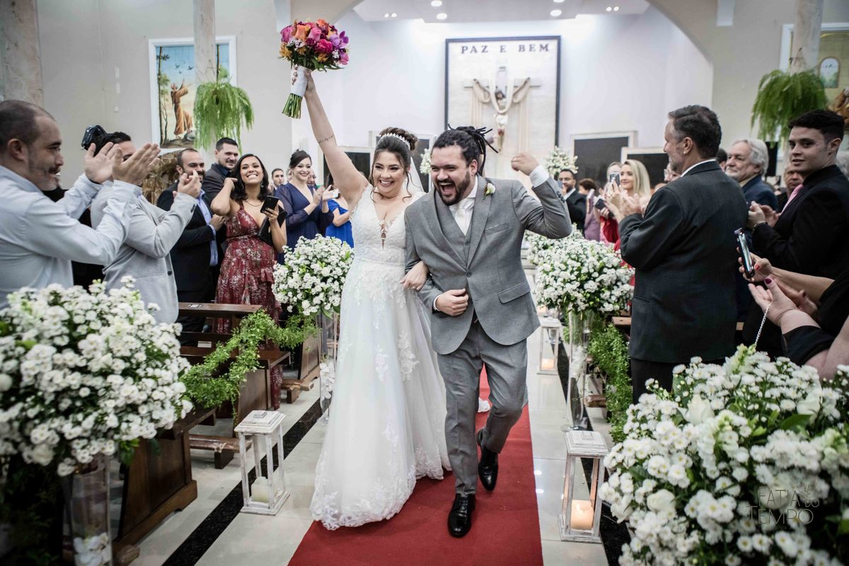 Casamento, luxo, glamour, bom gosto, noiva, noivo, wedding, mini wedding, decoração, balada, festa, buffet, mesa decorada, iluminação, dj, assessoria, cerimonial, igreja, cerimônia, ensaio fotográfico, joias, familia, amigos, eventos sociais, amor, love